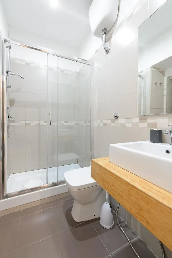 Konukevi Guesthouse O Affittacamere Casa Barberini Roma