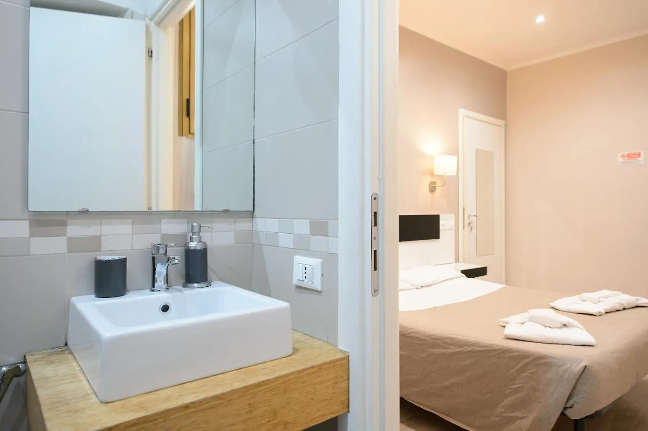 Guest house Guesthouse O Affittacamere Casa Barberini Rome