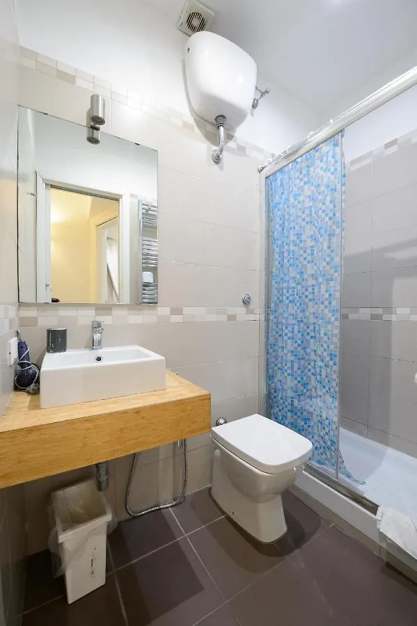Guesthouse O Affittacamere Casa Barberini Roma İtalya