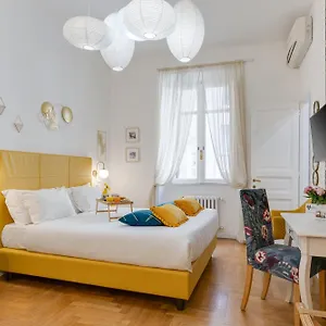 Konukevi Maison Vantaggio, Roma