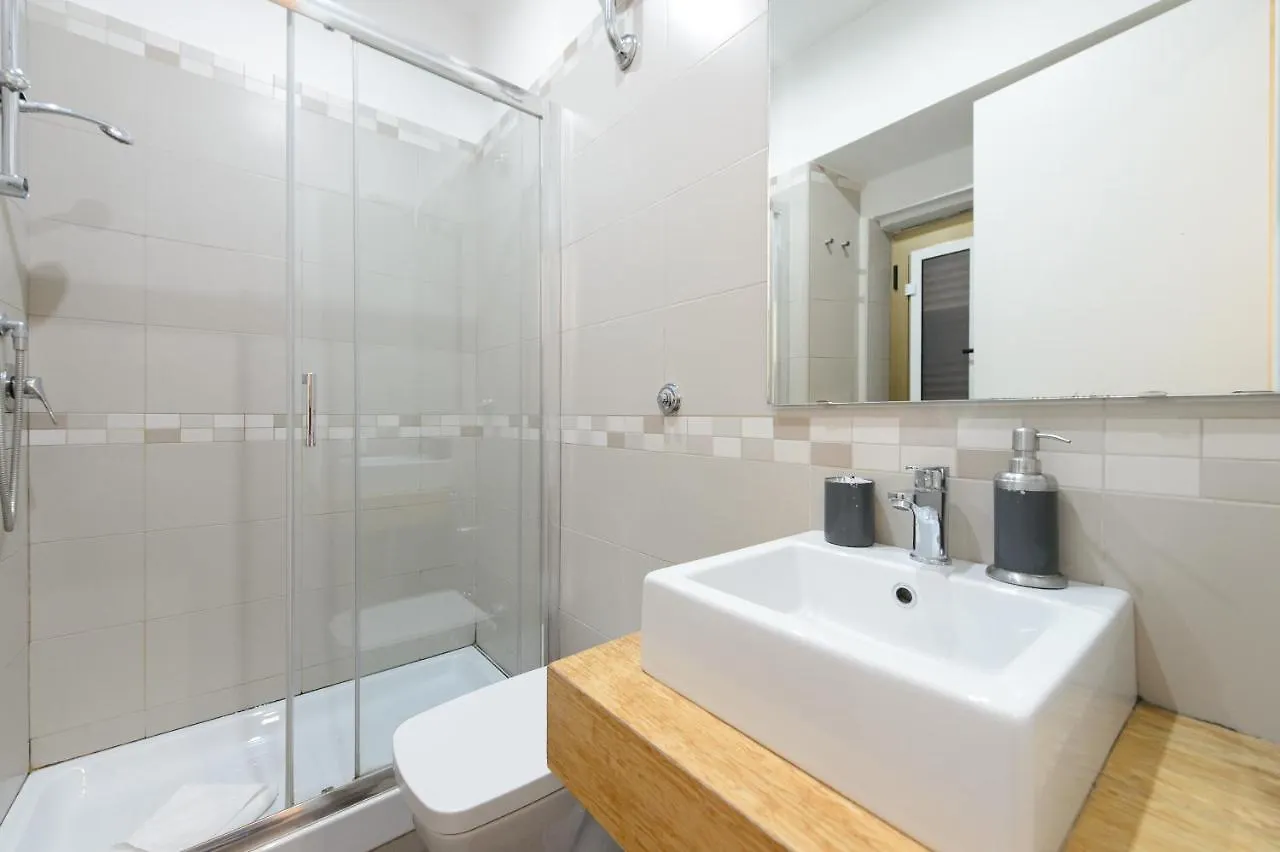 ** Guest house Guesthouse O Affittacamere Casa Barberini Rome Italy