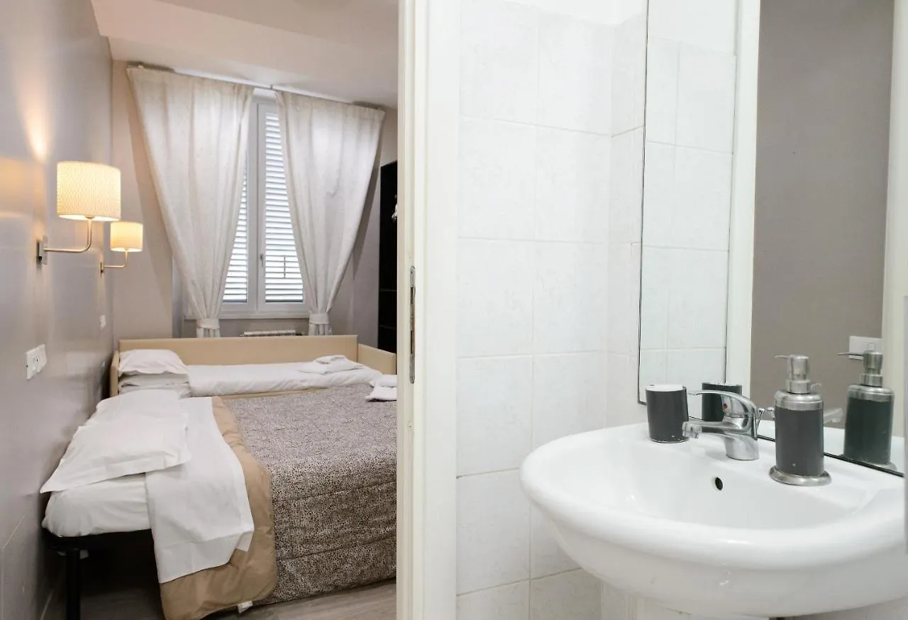 Guesthouse O Affittacamere Casa Barberini Rom 2*,  Italien