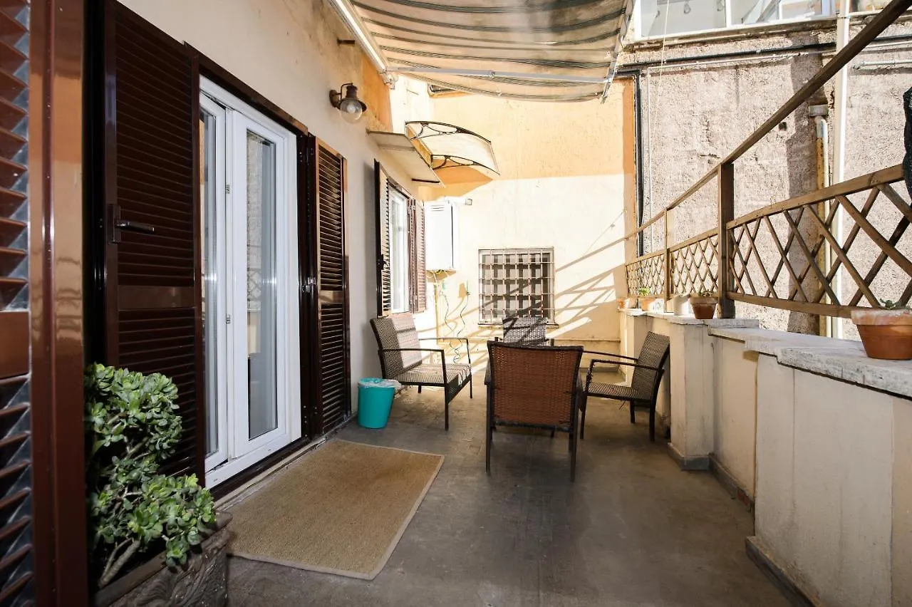 Guesthouse O Affittacamere Casa Barberini Rom 2*,  Italien