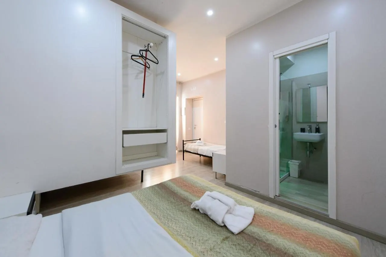 Guesthouse O Affittacamere Casa Barberini Rom 2*,  Italien